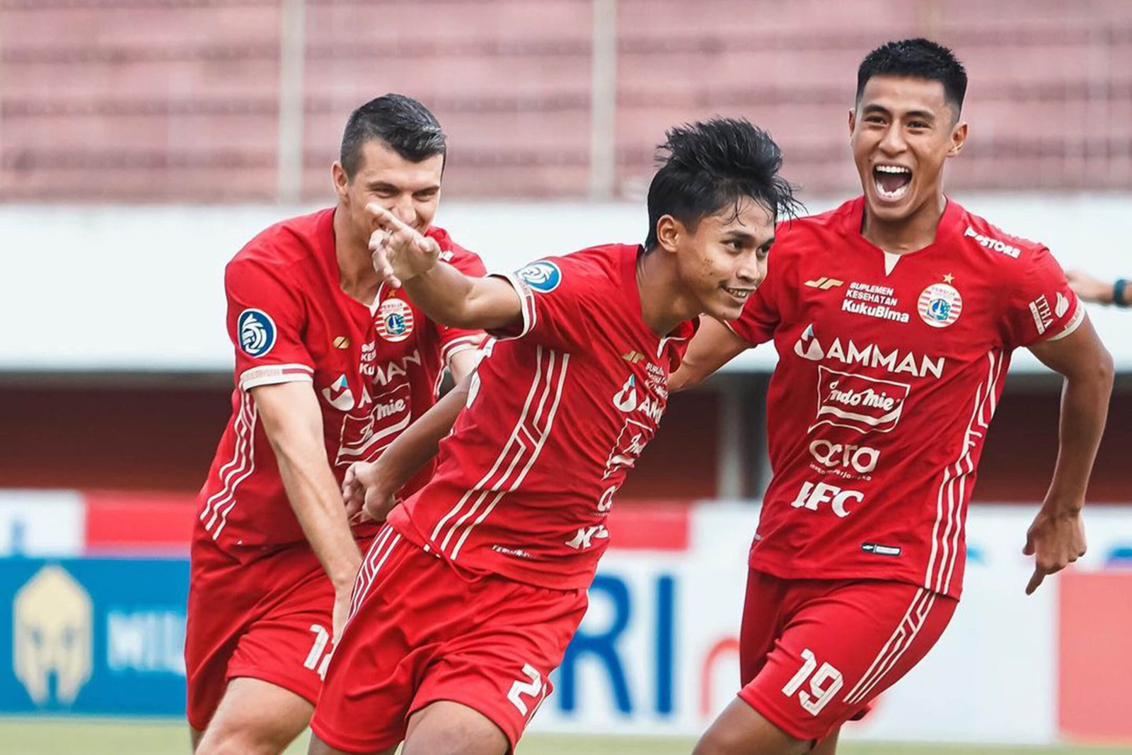 Empat Pemain Persija Jakarta Perkuat Timnas: Tantangan Beradaptasi dengan Pelatih Baru