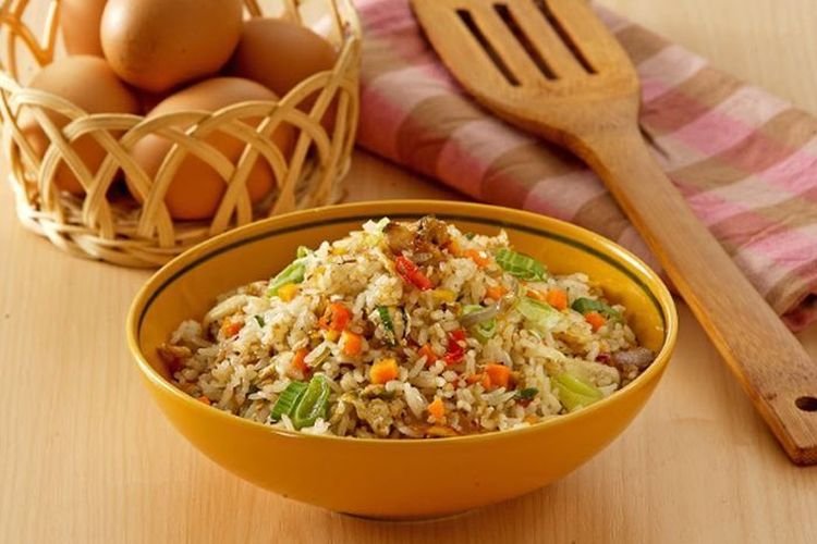 Cara Masak Nasi Goreng Sederhana dengan 2 Bahan saja Cara Masak Nasi Goreng Sederhana dengan 2 Bahan saja
