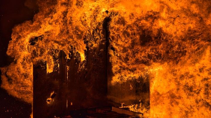 Rumah Warga Koja Terbakar Saat Lebaran