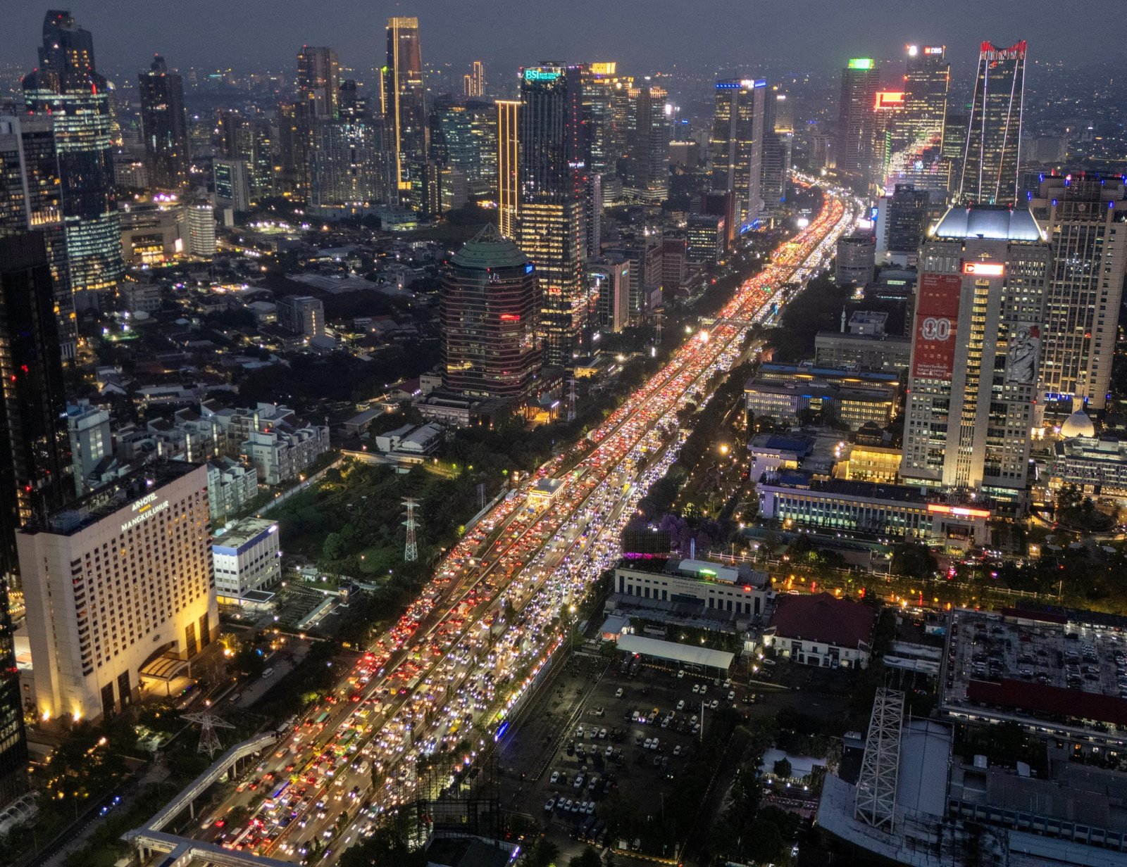 Summit of Joy: Why Indonesian Workers Lead in Asia Pacific Happiness