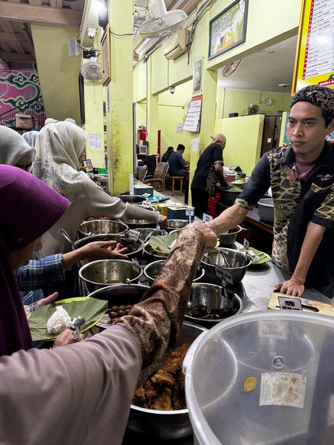 Dari Selat Hormuz ke Nasi Goreng: Perang yang Menggoyang Dapur Kita