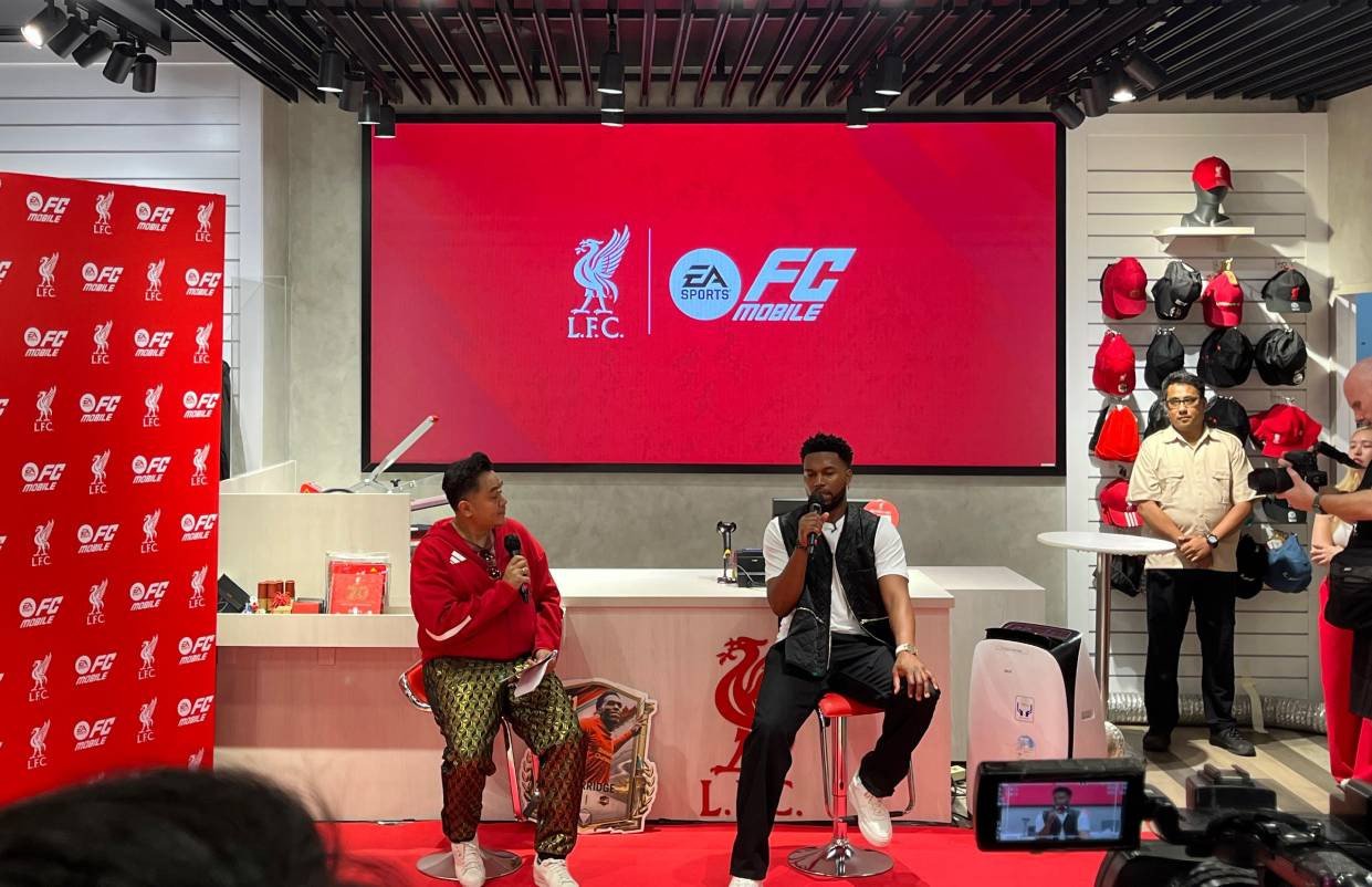 Daniel Sturridge Hadirkan Legenda Liverpool di Jakarta