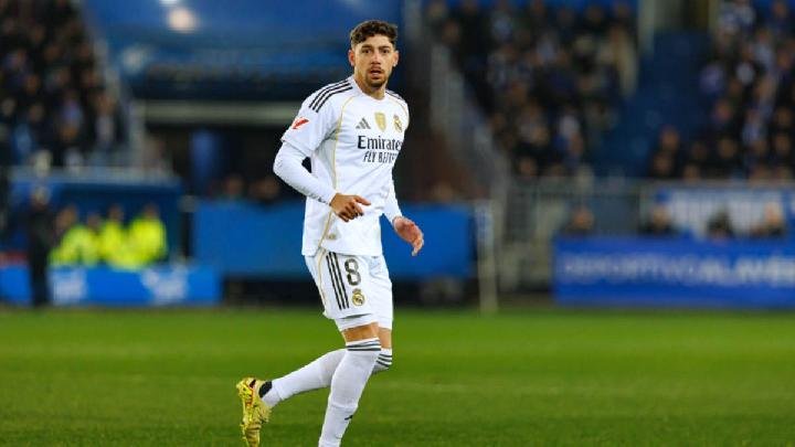 Real Madrid menang dramatis, Barcelona tetap di puncak