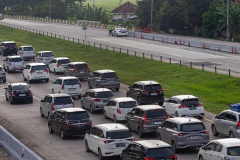 Lalu Lintas Transjawa Lancar, Kontraflow Jakarta-Cikampek Dihentikan