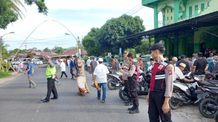Polres Tapanuli Tengah Amankan Salat Idulfitri dengan 99 Personel