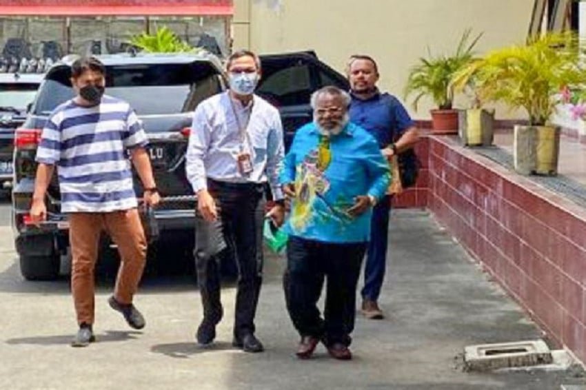 Fakta Baru OTT KPK: Bupati Cilacap Dibawa ke Jakarta, Sekda Ikut Ditangkap