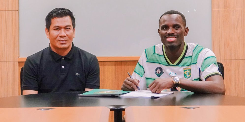 Persebaya Coba Rekrut Dua Bintang Asing untuk Musim Depan Persebaya Coba Rekrut Dua Bintang Asing untuk Musim Depan