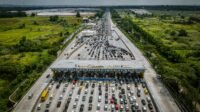 Jakarta padat, 70 ribu kendaraan tinggalkan Bandung, rest area penuh