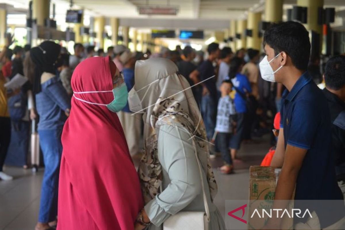 Tersedia 13 Penerbangan Tambahan, Arus Balik di Bandara Minangkabau Didominasi Rute Jakarta Tersedia 13 Penerbangan Tambahan, Arus Balik di Bandara Minangkabau Didominasi Rute Jakarta