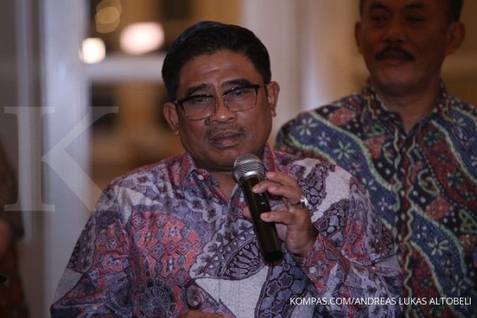 Rustia Tompo Minta Lurah dan Camat Pantau Pembayaran PBB dan Sampah