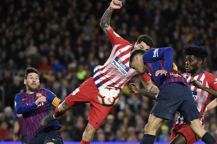 VAR dan Kontroversi Kartu Merah yang Menguntungkan Barcelona dalam Laga Atletico vs Barcelona