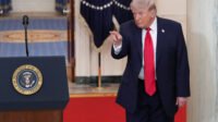 Pekan Kritis Trump: Buka Selat Hormuz atau Hadapi Konsekuensi