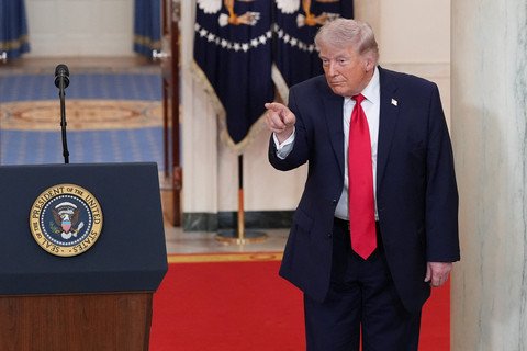 Pekan Kritis Trump: Buka Selat Hormuz atau Hadapi Konsekuensi