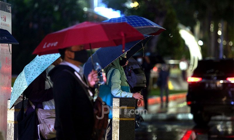 Siapkan Payung, BMKG Prediksi Jakarta Diguyur Hujan
